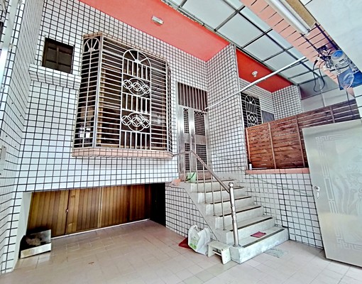 四房三平車車庫大透天❐冷氣空屋間間大採光 - Image 1