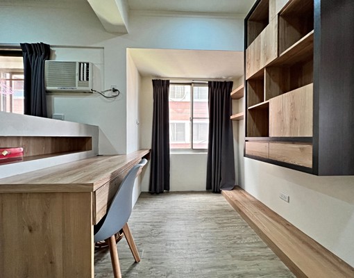 正1房1廳有電梯子母車陽台獨洗全套家俱電台水電 - Image 2