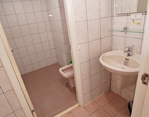 整層住家/南區大坪數優質住家/近中山醫 - Image 13