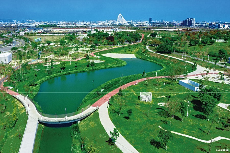 水湳經貿園區,就在基地不遠處。