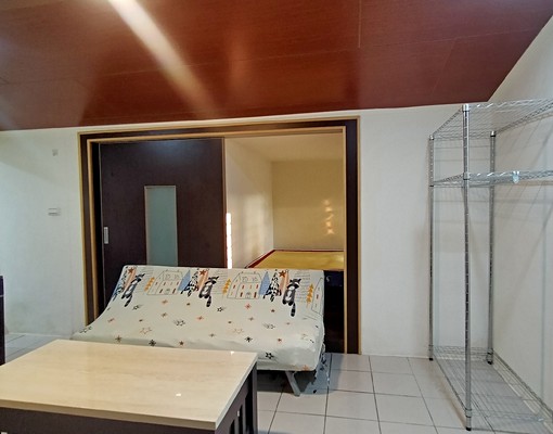 秀朗國小一房一廳租1.1萬(傢電全) - Image 2