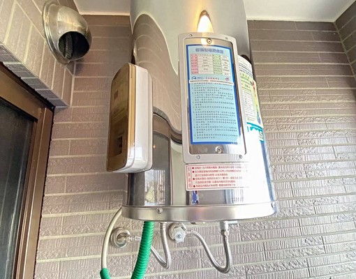 兩房+平車次頂樓台水台電 - Image 10