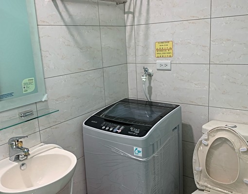 高鐵前工作室電梯套房獨洗獨曬 - Image 4