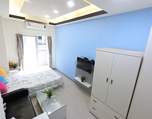 火車站🌞可短租🌞陽台獨洗🌞流理台🌞衛浴開窗🌞子母車 - Image 1