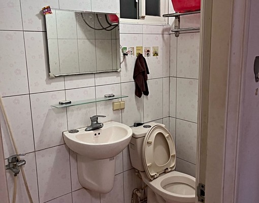 近輔英、工業區、專有洗衣機有陽台禁菸套房 - Image 9