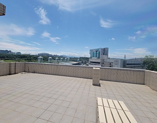 近山仔頂平鎮工業區電梯大套房 - Image 2