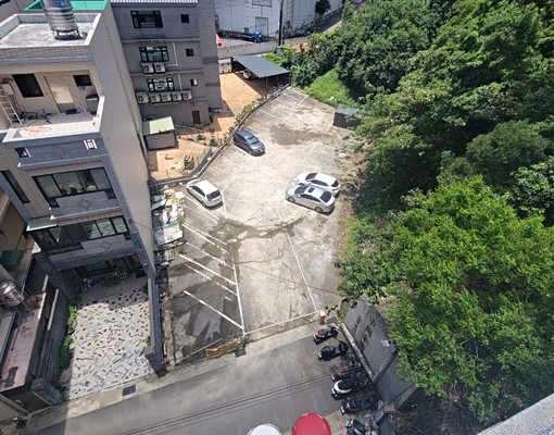 近山仔頂平鎮工業區電梯大套房 - Image 6