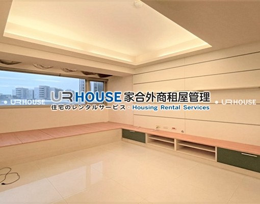 MRT七張。家樂福。寬敞採光。機能便利。含稅 - Image 1