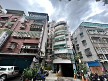 中正北路25巷屋主人很好菜寮..