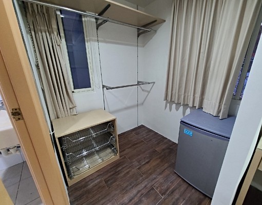 北醫邊間近麥當勞，包水網路，公用洗衣機、陽台 - Image 4
