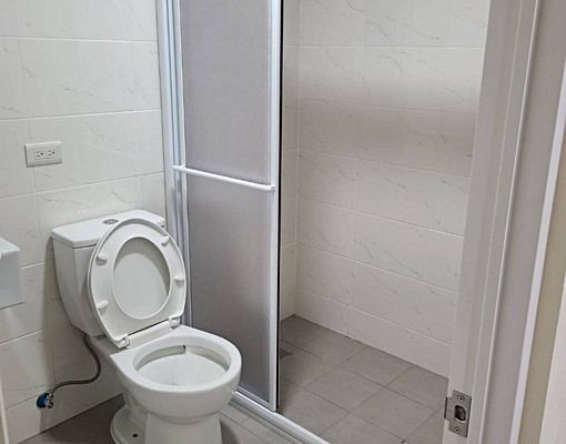 近捷運三重站很新正一房一廳分租套房爬樓梯 - Image 10