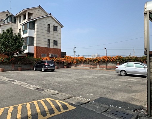 透天別墅(自有停車位)路邊皆可停車 - Image 4