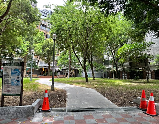 晴光商圈*雙城街電梯華廈* - Image 6