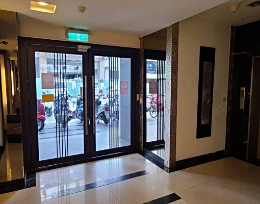 輔英(崇聖路)邊間電梯套房218 - Image 8