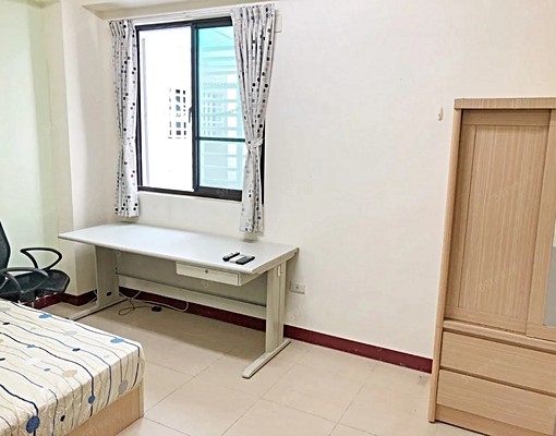 南科新市中心/日立一級冷氣/租補完才三千多 - Image 2