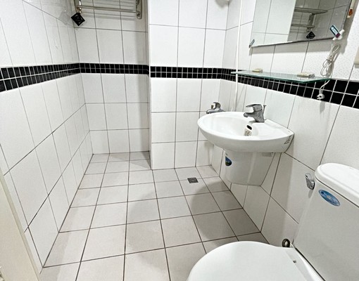 租補近家樂福採光活力健康大套房 - Image 10