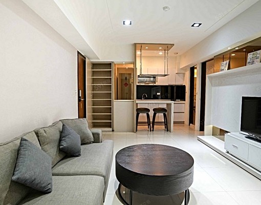 華鳳特區華友聯二房 - Image 1