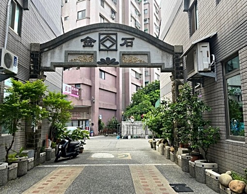 嘉基陽光好停車套房 - Image 1