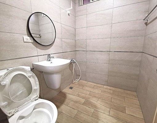 山腳全聯旁，時尚大套房，可開伙! - Image 6