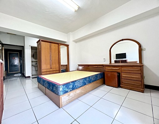 圓環東路獨洗曬套房 - Image 1