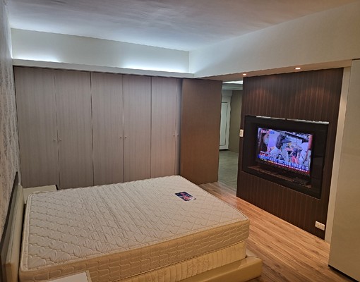 近巨蛋裝潢大坪數附家電一房一廳工作室也可 - Image 6