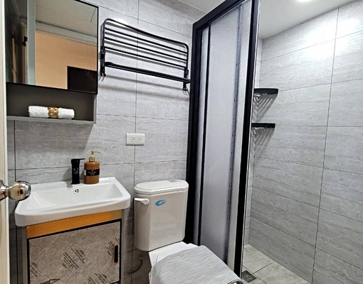 桃園火車站/電動升降書桌/洗脫烘/50吋 - Image 9