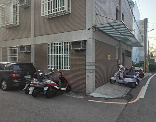 市中心,建國學区套房 - Image 2