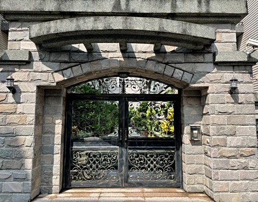 中華西路二段家俱全近市場一卡皮箱入住 - Image 1