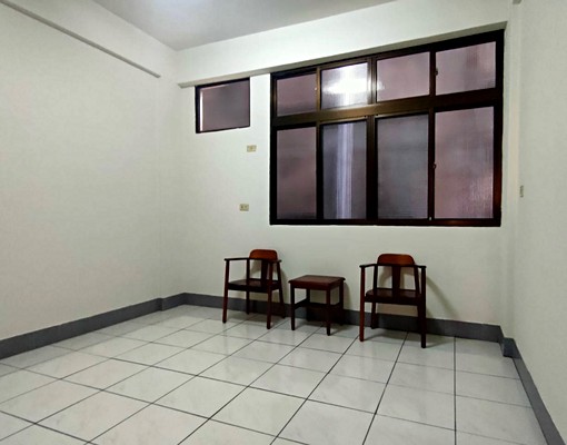 ＊自租轉租皆可＊沙鹿六房美透天 - Image 5