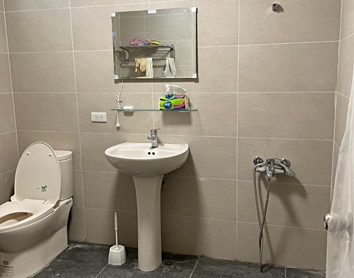 近火車站生活機能佳，2樓低樓層，套雅房，限女性! - 591租屋網 - Image 2