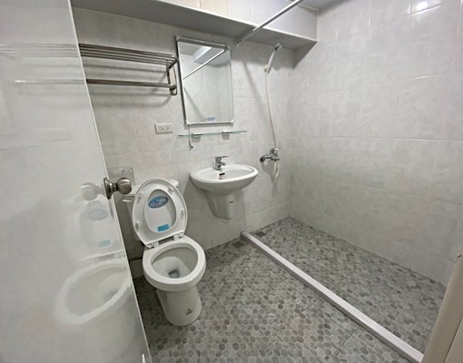 新樂愛河商圈電梯獨立門牌套房近捷運駁二真愛碼頭📞愛窩 - Image 12