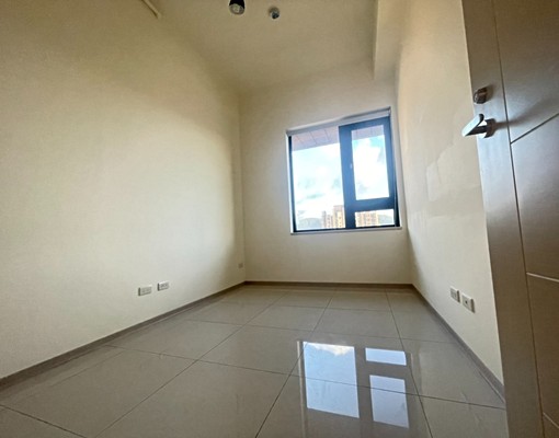 🎀潤泰明峰四房車出租🎀 - Image 1