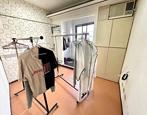 逢甲商圈🌹乾淨採光套房🌹分離式冷氣 - Image 11