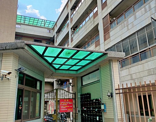 獨立陽台電梯社區套房 - Image 11