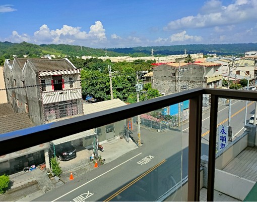 獨立陽台電梯社區套房 - Image 8