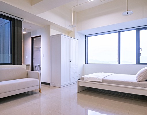 最高樓層180度環景大房!家具全含!租補可!寵物可! - Image 1