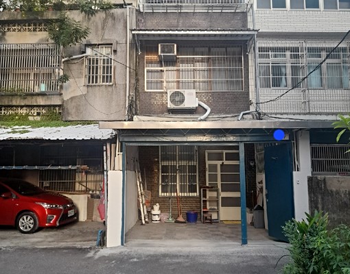 中壢火車站中正公園前市區透天-可租補 - Image 1
