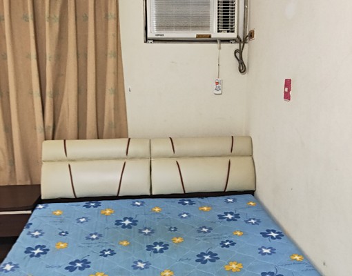 青海路二段电梯4房二衛出租可租補 - Image 2