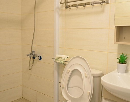 鹿港楓康。溫馨套房。獨洗。生活機能好。限女生 - Image 11