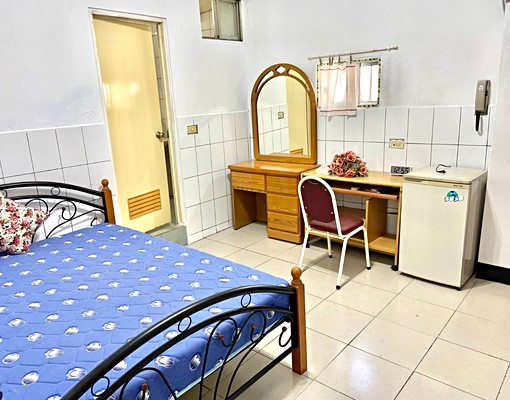 愛姐の文心森林捷運站❤️大墩路向上路一段 - Image 1