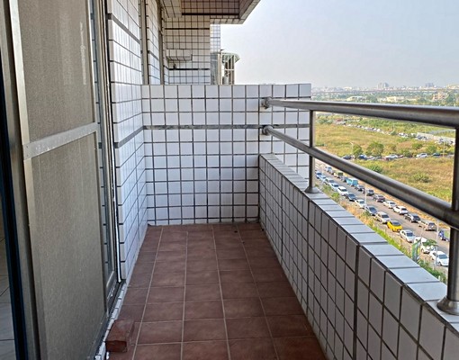 衛道中學5大房大空間附平面車位 - Image 11