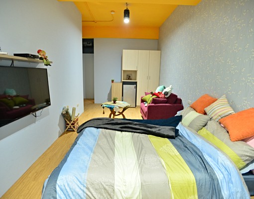 獨立大陽台採光明亮精緻套房(可租捕） - Image 3