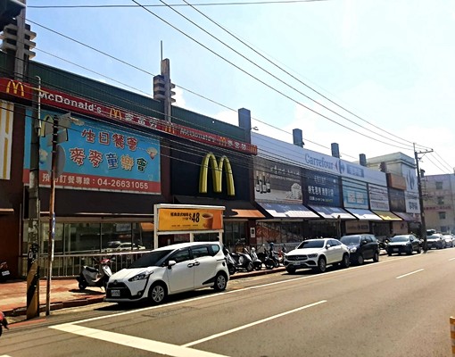 沙鹿區家樂福光華路精緻套房附家具家.可租補.立即入住 - Image 1