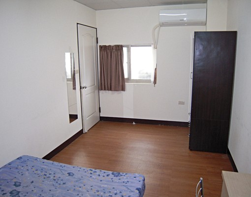 近中華路~邊間~漂亮1房1廳~獨立洗衣機 - Image 7