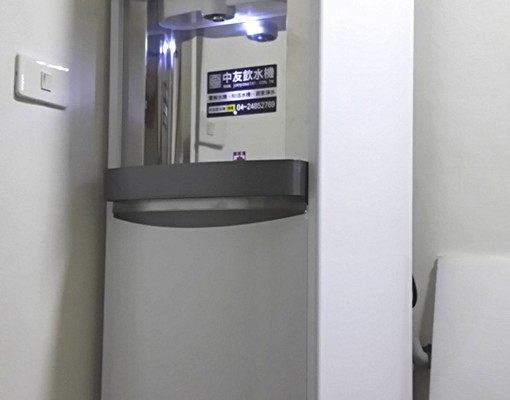 優質套房可租補採光好靜巷實木大床 - Image 2