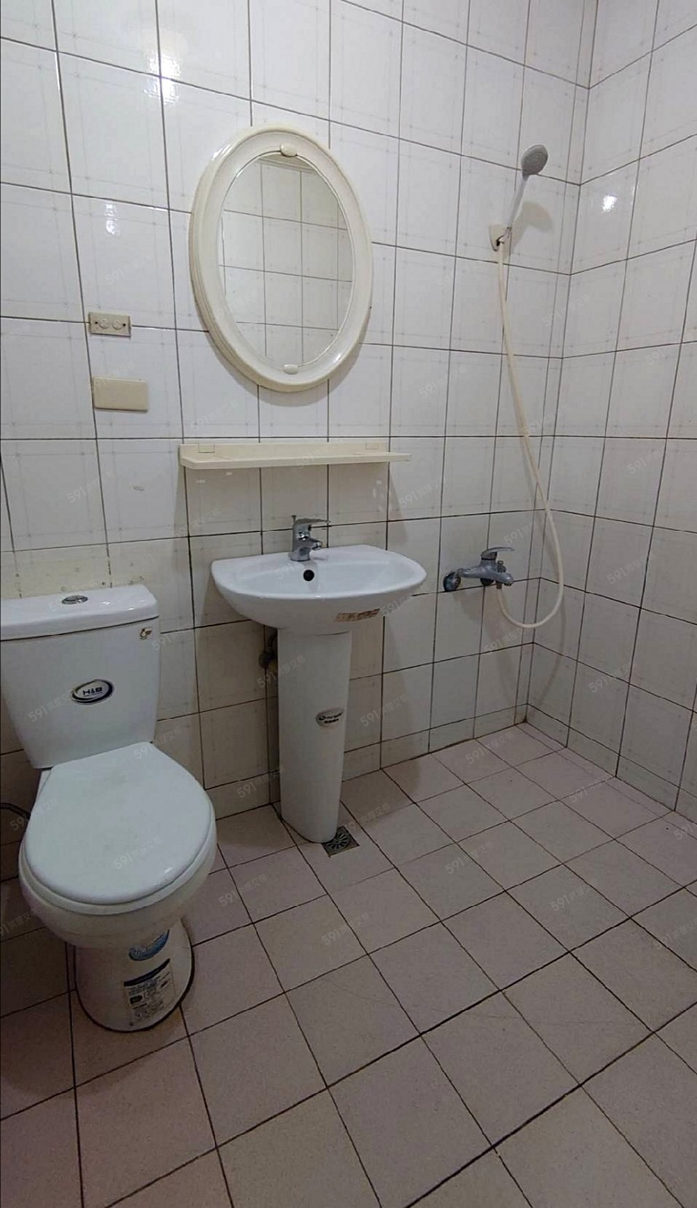 共用衛浴設備乾淨整潔。