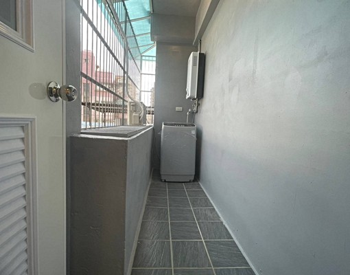 近龜山工業區三元市場全新時尚裝潢家俱冷氣 - Image 9