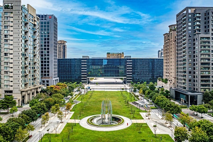 市政核心與該案位於同一站。