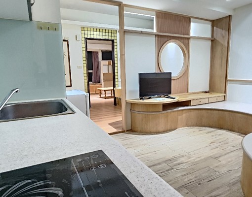 森林公園全新整理稀有(正一加一房)附車位（可租補） - Image 1