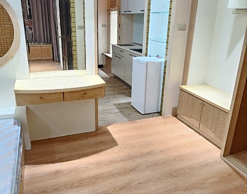 森林公園全新整理稀有(正一加一房)附車位(可租補) - Image 7